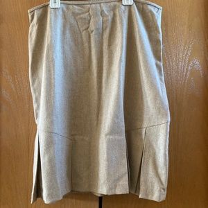 Tweed pleated hem skirt